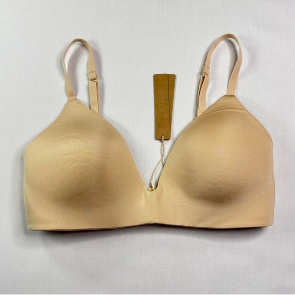 SKIMS Wireless Form T-Shirt Bra